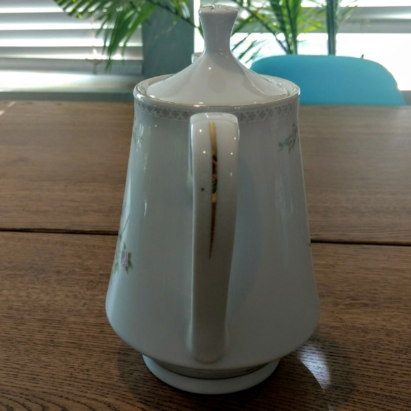 RARE Vintage Crown Ming Bird of Paradise Tea Pot🐦 - Picture 4 of 8